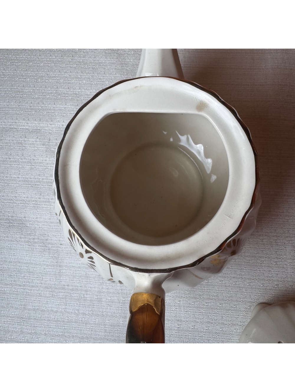 Vintage White Ceramic Teapot Gold Floral Details Swirl Lid Cottagecore Tea Serve - Picture 10 of 10